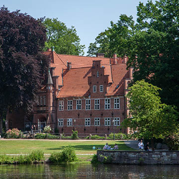 Wir sind als Servicetischler in vielen Stadtteilen unterwegs, unter anderem im Hamburger Bezirk Hamburg-Bergedorf mit den Stadtteilen Bergedorf und Lohbrügge.